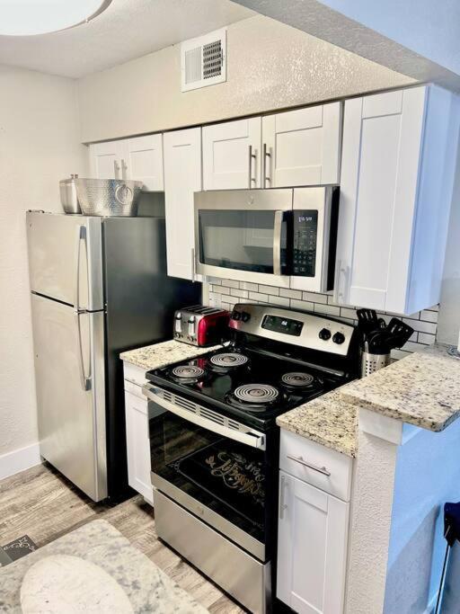 Lovely 2-Bedroom Condo Next To At&T Stadium Arlington Zewnętrze zdjęcie