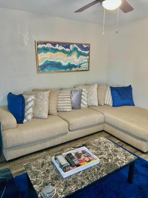 Lovely 2-Bedroom Condo Next To At&T Stadium Arlington Zewnętrze zdjęcie